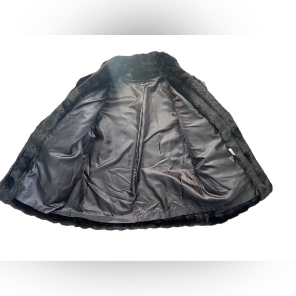 Fur Jacket - Picture 7 of 7